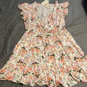 Flowery maxi dress size L NEW